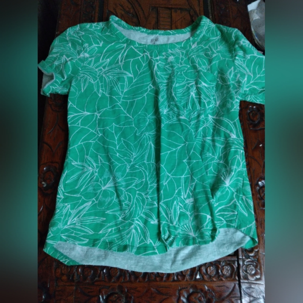 Ana leaf print pocket tee